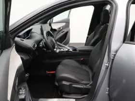 Peugeot 3008 (2022) thumbnail 11