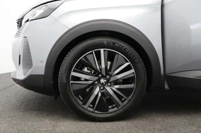 Peugeot 3008 (2022) thumbnail 17