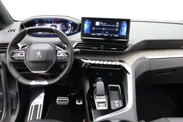 Peugeot 3008 (2022) thumbnail 3