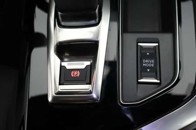Peugeot 3008 (2022) thumbnail 24