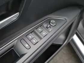 Peugeot 3008 (2022) thumbnail 29
