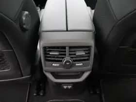 Peugeot 3008 (2022) thumbnail 36