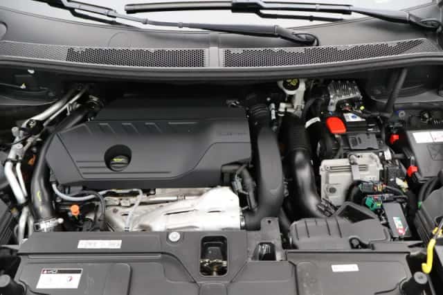 Peugeot 3008 (2022) thumbnail 37