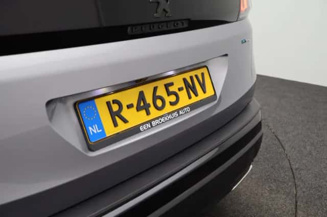 Peugeot 3008 (2022) thumbnail 41