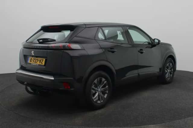Peugeot 2008 (2021) thumbnail 2
