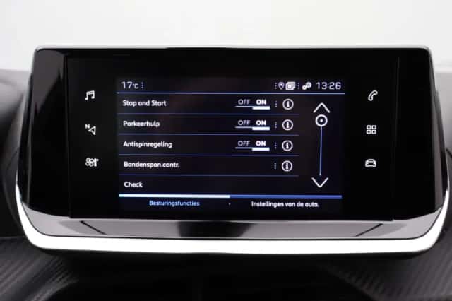 Peugeot 2008 (2021) thumbnail 19
