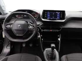 Peugeot 2008 (2021) thumbnail 3