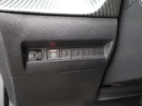 Peugeot 2008 (2021) thumbnail 27
