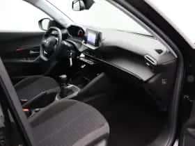 Peugeot 2008 (2021) thumbnail 32