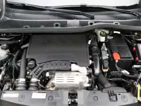 Peugeot 2008 (2021) thumbnail 35