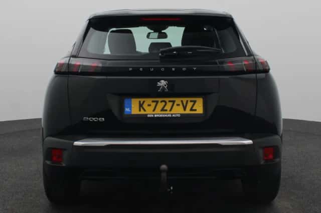 Peugeot 2008 (2021) thumbnail 6