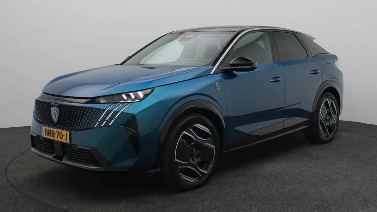 Peugeot e-3008 (2025) — foto 1