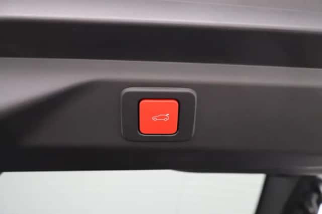 Peugeot e-3008 (2025) thumbnail 32