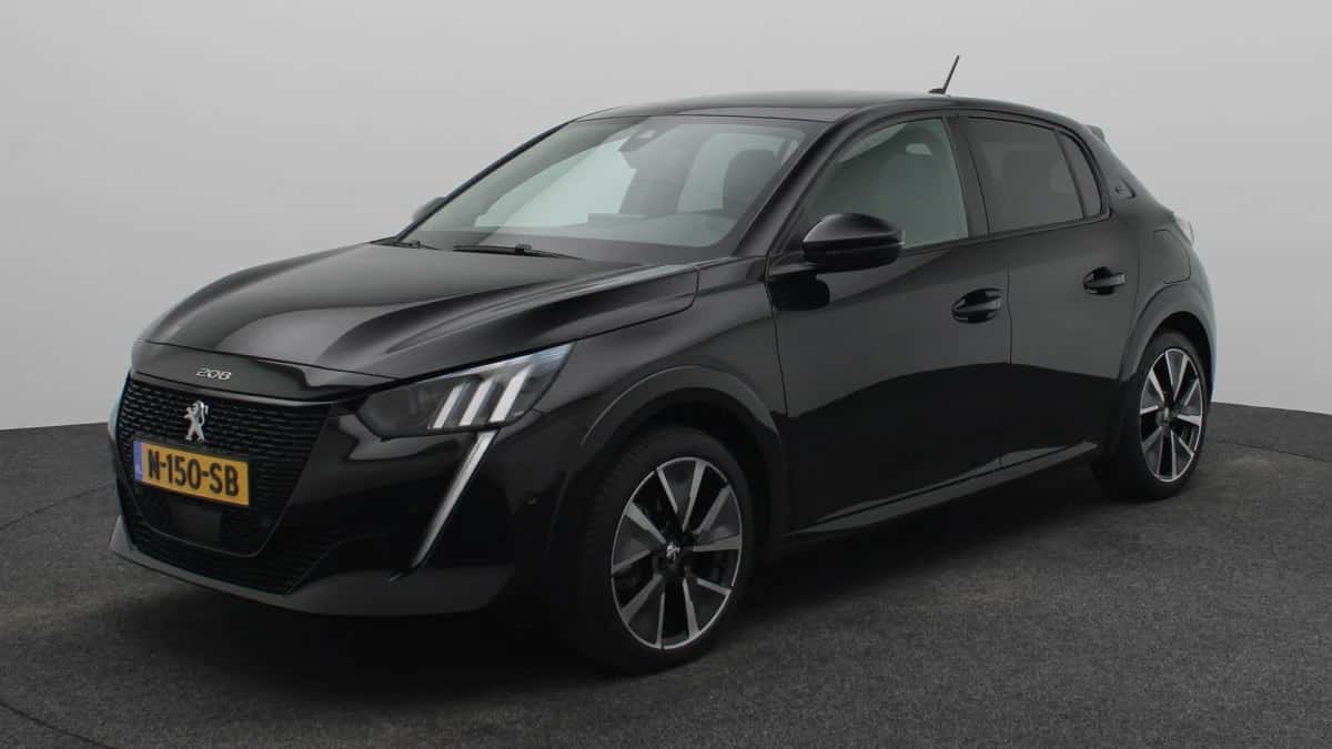 Peugeot e-208 (2021) — foto 1