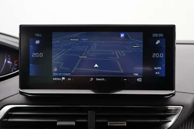 Peugeot 3008 (2022) thumbnail 18