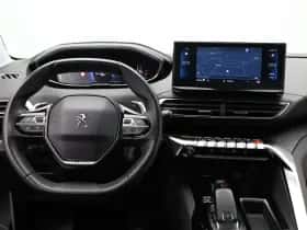 Peugeot 3008 (2022) thumbnail 3