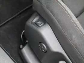 Peugeot 3008 (2022) thumbnail 29