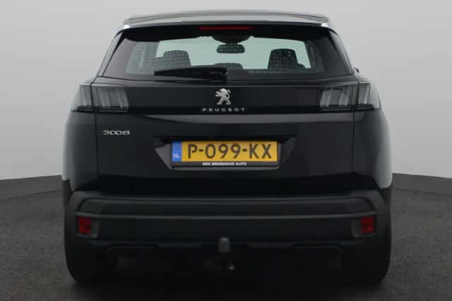 Peugeot 3008 (2022) thumbnail 6