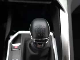 Peugeot 3008 (2021) thumbnail 20