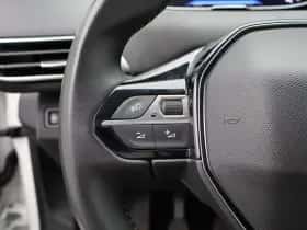Peugeot 3008 (2021) thumbnail 21
