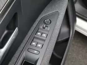 Peugeot 3008 (2021) thumbnail 27
