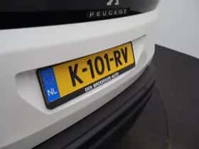 Peugeot 3008 (2021) thumbnail 36