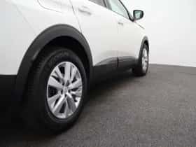 Peugeot 3008 (2021) thumbnail 37