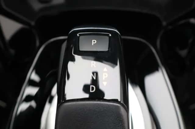 Peugeot 2008 (2022) thumbnail 25