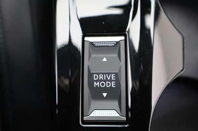 Peugeot 2008 (2022) thumbnail 26