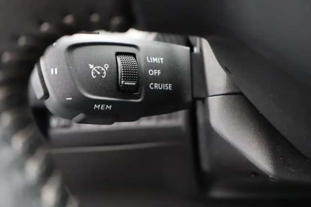 Peugeot 2008 (2022) thumbnail 30
