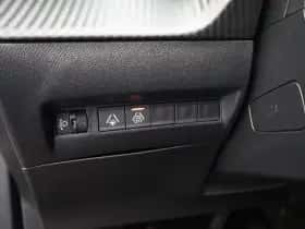 Peugeot 2008 (2022) thumbnail 31