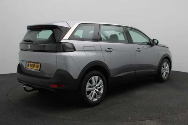 Peugeot 5008 (2021) thumbnail 2