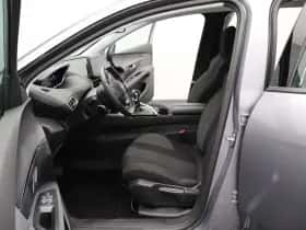 Peugeot 5008 (2021) thumbnail 11