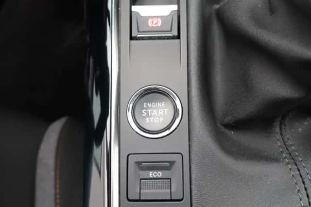 Peugeot 5008 (2021) thumbnail 25