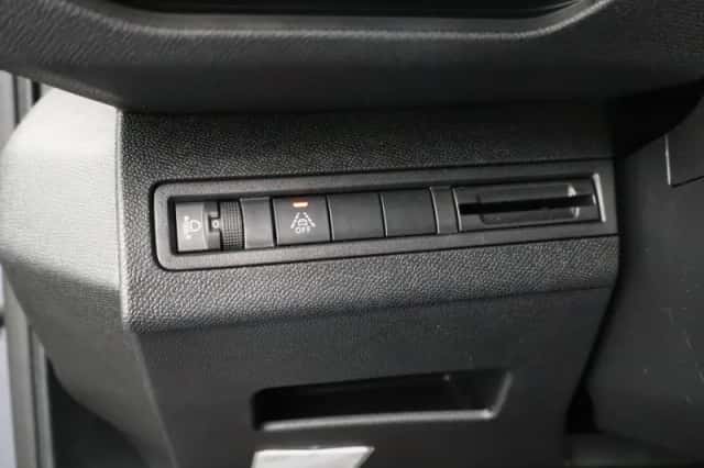 Peugeot 5008 (2021) thumbnail 29