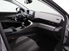 Peugeot 5008 (2021) thumbnail 33