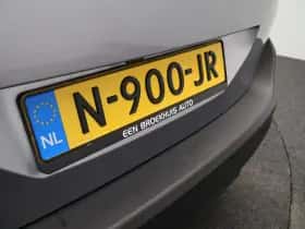 Peugeot 5008 (2021) thumbnail 42
