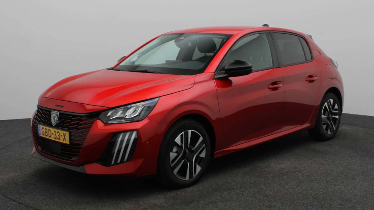 Peugeot 208 (2024) — foto 1