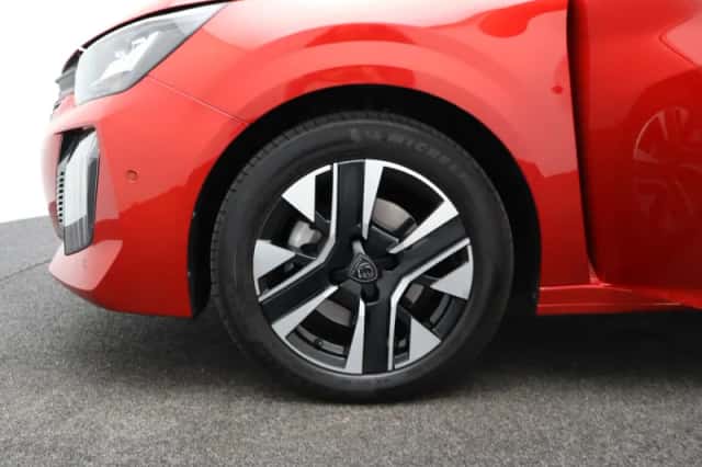 Peugeot 208 (2024) thumbnail 17