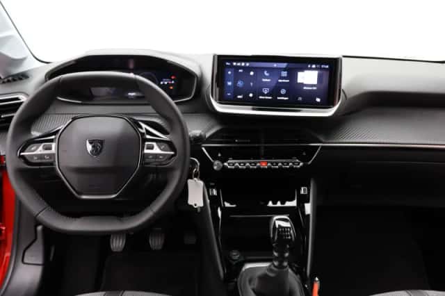 Peugeot 208 (2024) thumbnail 3