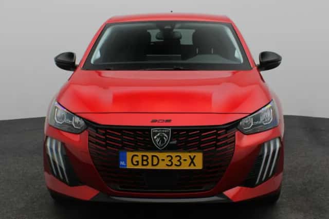 Peugeot 208 (2024) thumbnail 5