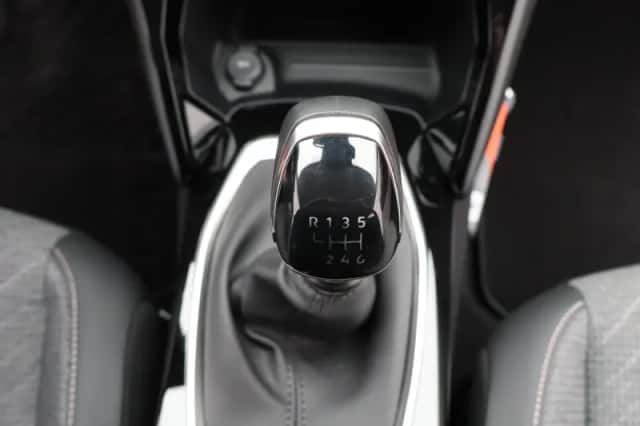 Peugeot 208 (2024) thumbnail 8