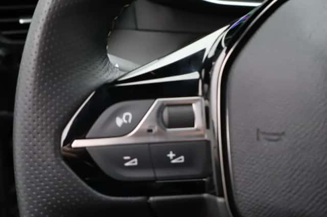 Peugeot e-2008 (2024) thumbnail 20