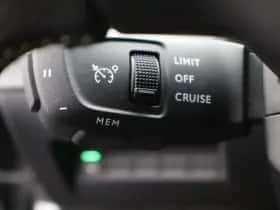 Peugeot e-2008 (2024) thumbnail 22