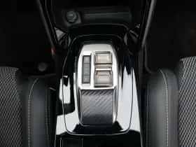 Peugeot e-2008 (2024) thumbnail 4