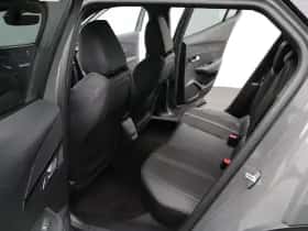 Peugeot e-2008 (2024) thumbnail 7