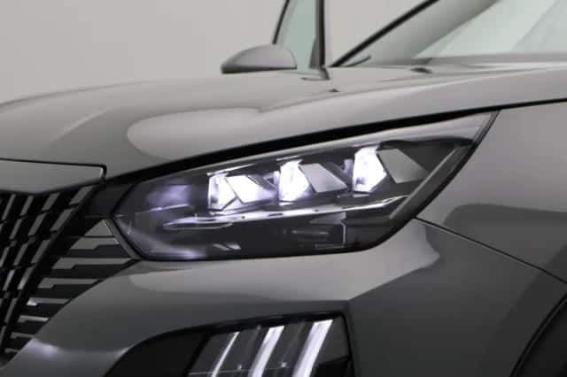 Peugeot e-2008 (2024) thumbnail 8