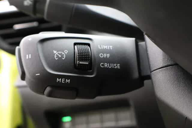 Peugeot e-208 (2024) thumbnail 28