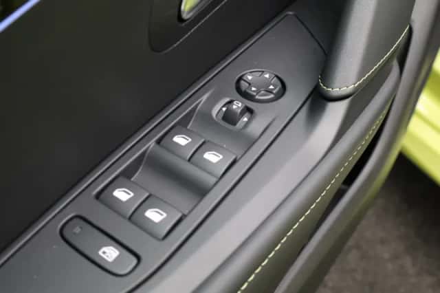 Peugeot e-208 (2024) thumbnail 33