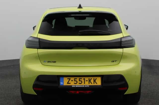 Peugeot e-208 (2024) thumbnail 6
